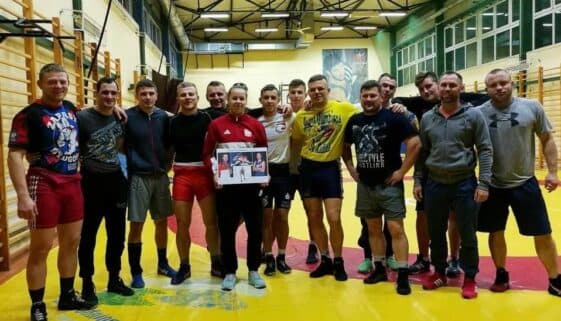 Blogujmy24.pl: KLUBY SPORTÓW WALKI: AKS Białogard, Artykuły | AKS Białogard