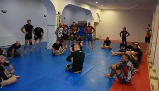 Blogujmy24.pl: Pierwszy trening sportów walki., Artykuły | Pierwszy trening sportów walki