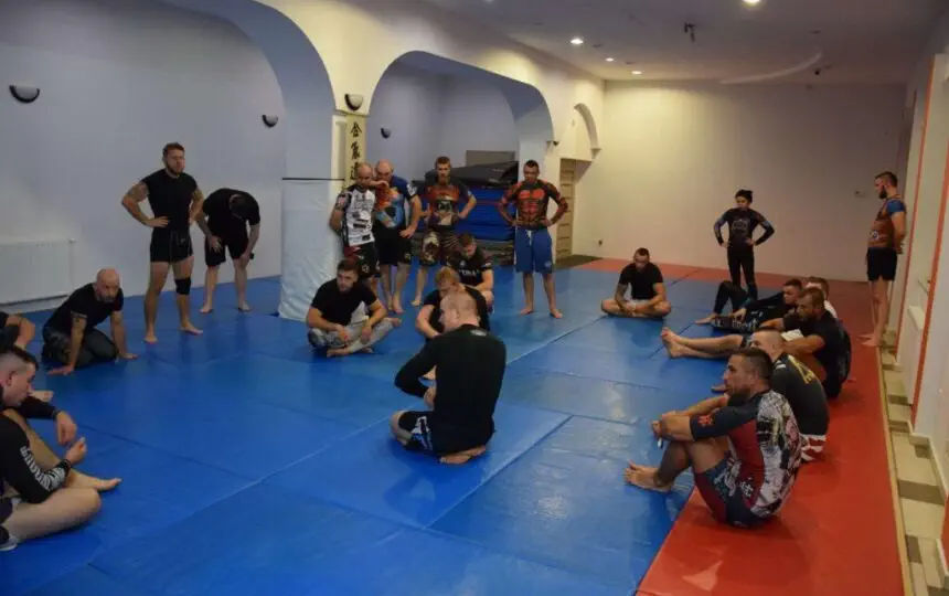 Blogujmy24.pl: Pierwszy trening sportów walki., Artykuły | Pierwszy trening sportów walki