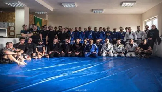 Blogujmy24.pl: KLUBY SPORTÓW WALKI: Copacabana Kielce, Artykuły | Copacabana