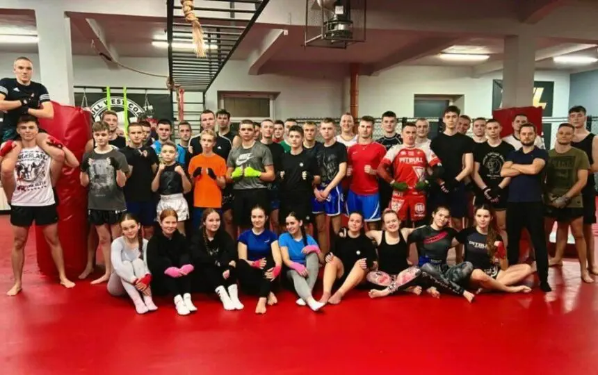 Blogujmy24.pl: KLUBY SPORTÓW WALKI: Cross Fight Radom, Artykuły | Cross Fight