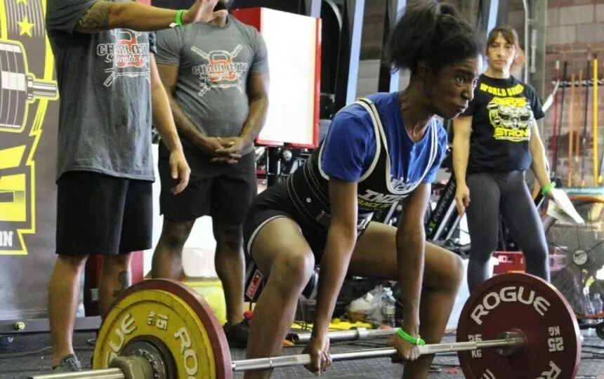 Blogujmy24.pl: Wpływ treningu ekscentrycznego na hipertrofię i siłę., Artykuły | Hipertrofia