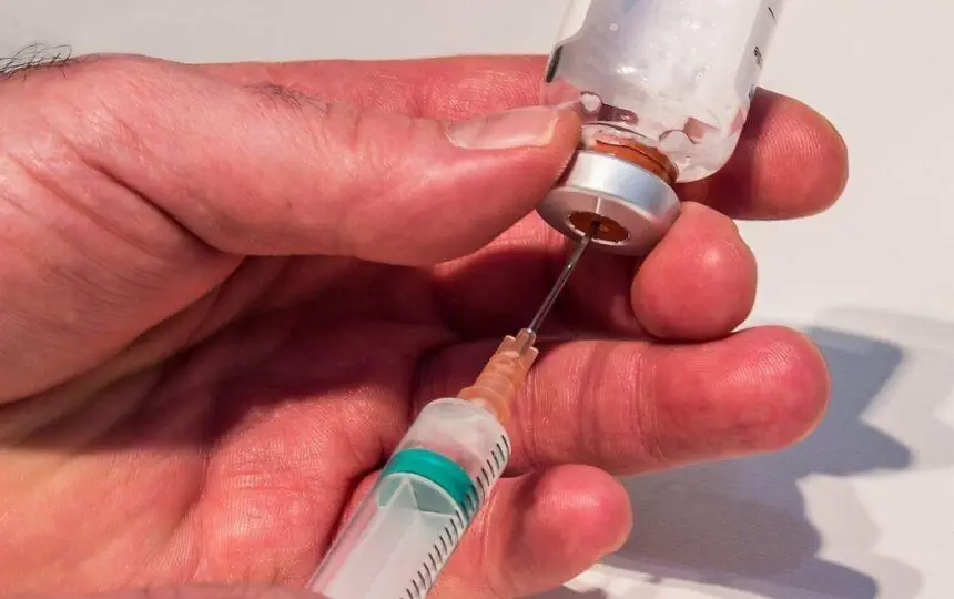 Blogujmy24.pl: Nandrolon: Jak działa na mięśnie i zdrowie sportowców?, Artykuły | Doping